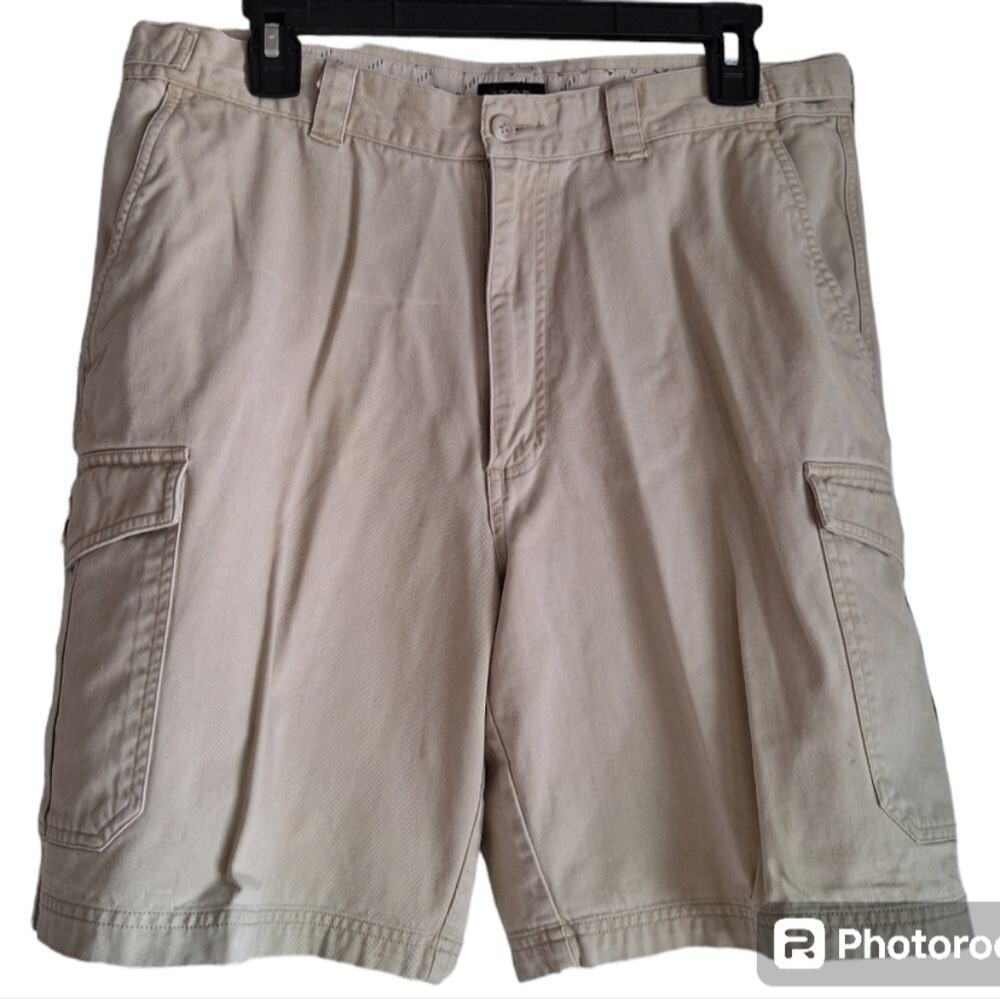 Izod Tan Cargo Shorts Size 34